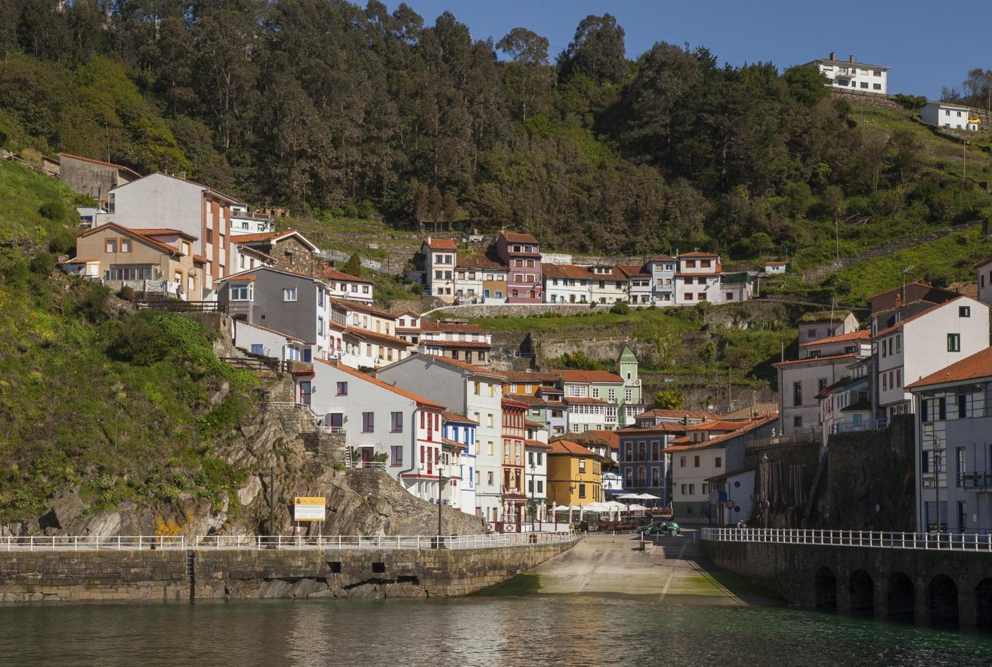 Camping L'Amuravela Cudillero Exterior photo