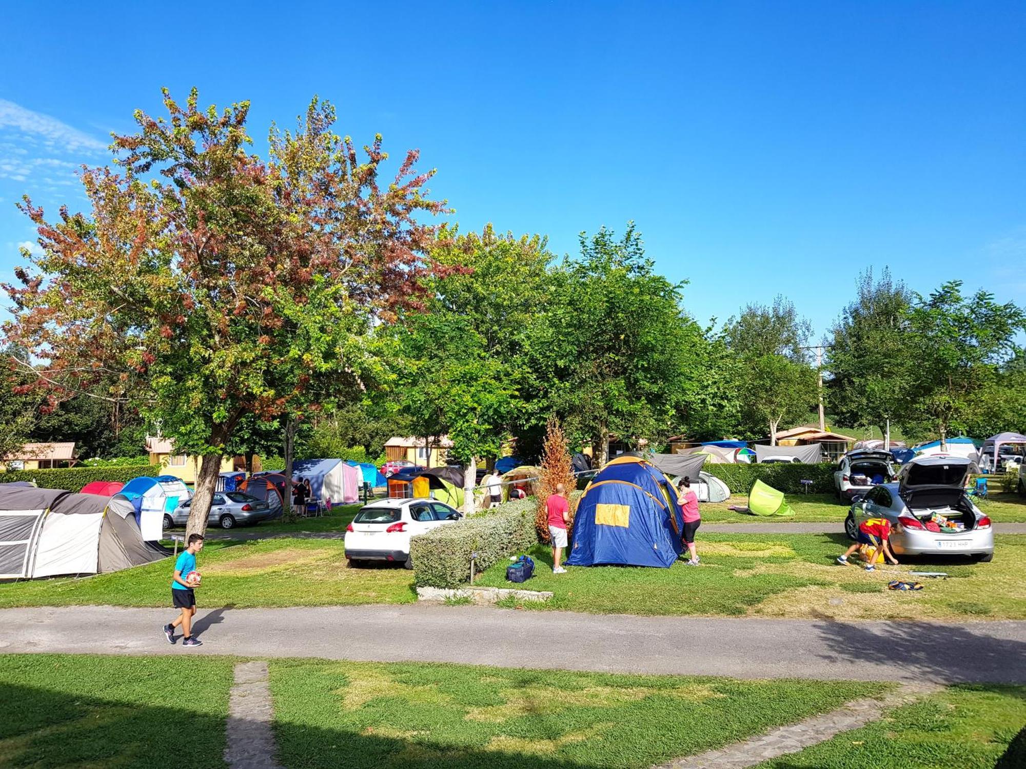Camping L'Amuravela Cudillero Exterior photo