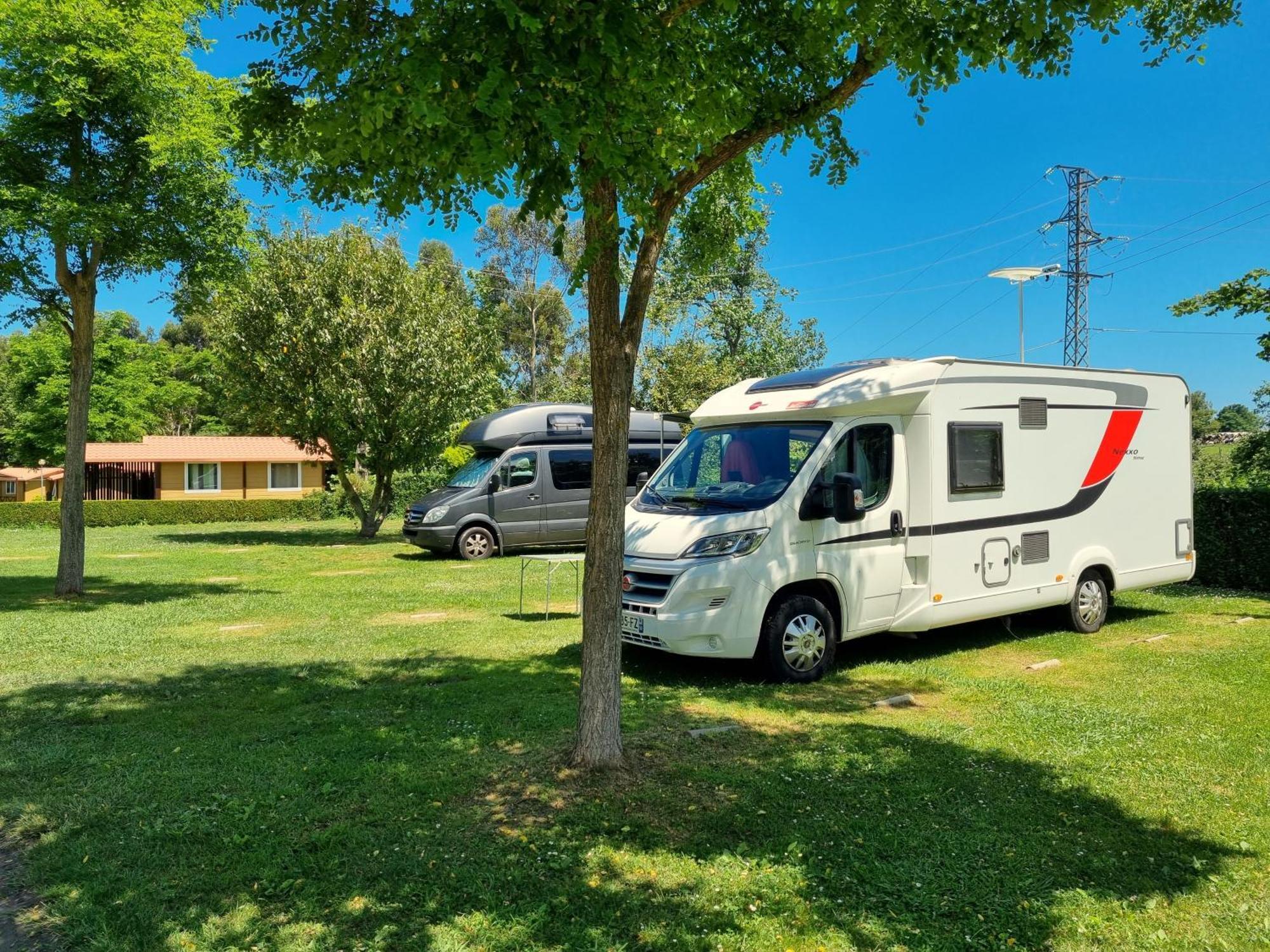 Camping L'Amuravela Cudillero Exterior photo